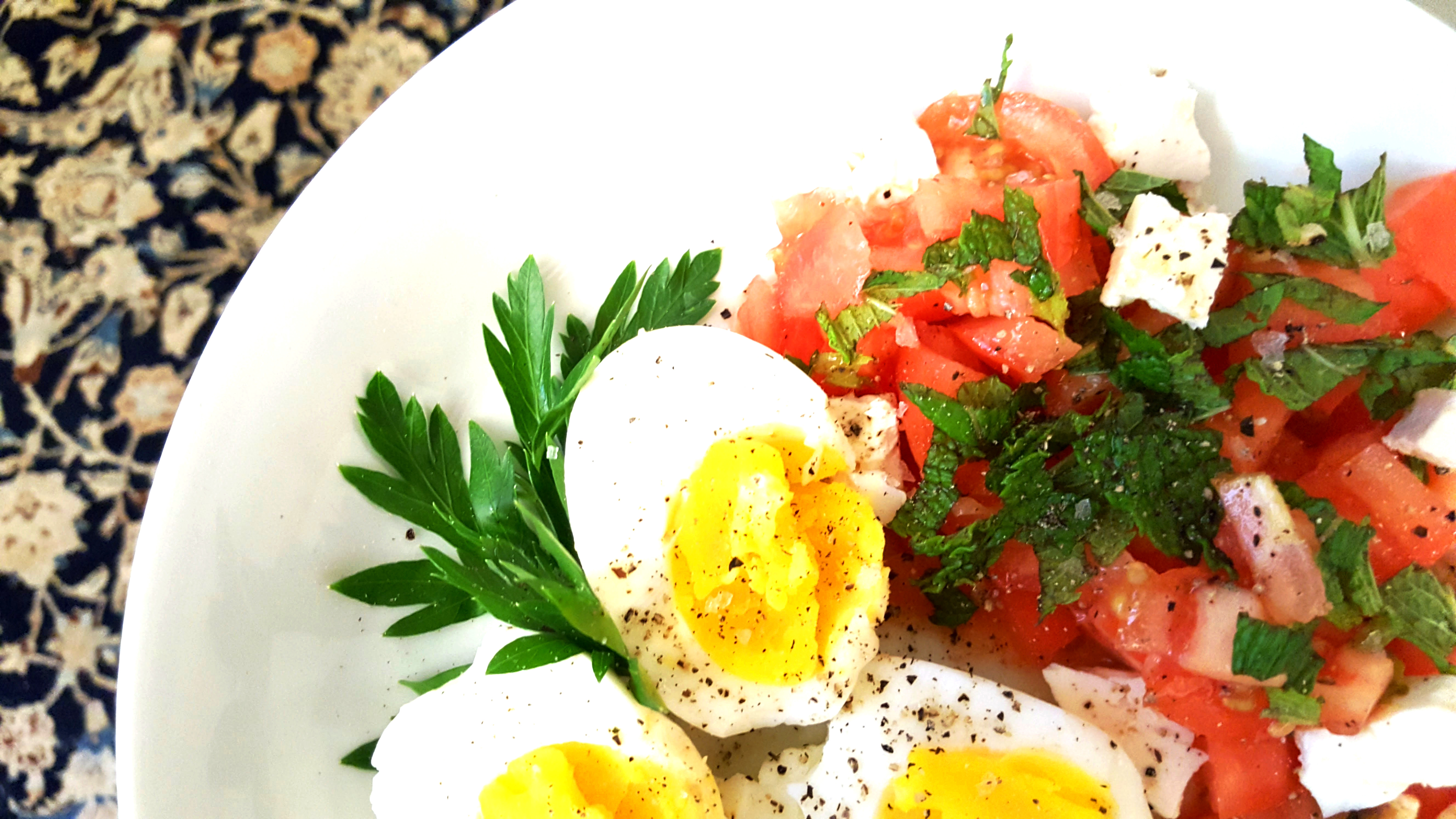 Perfectly Cooked Hard-Boiled Eggs - Amee's Savory Dish